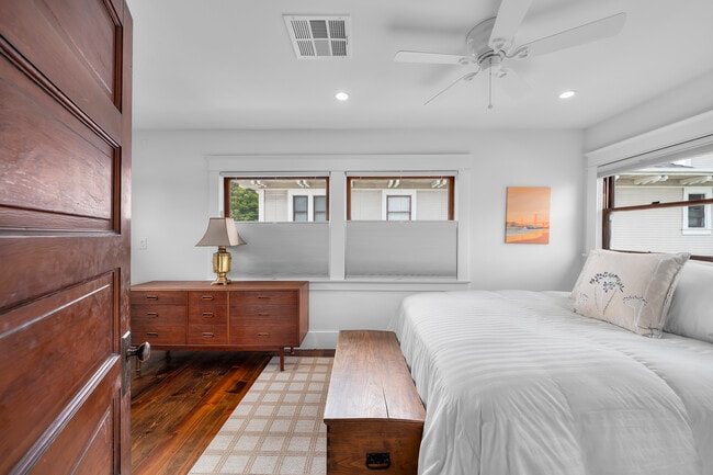 311 N Gertruda Ave unit B, Redondo Beach, CA 90277 - photo 7