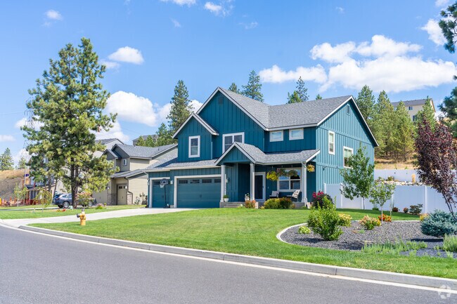 Many new construction homes are popping up in the Five Mile neighborhood.