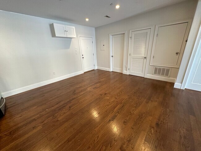 303 D St unit 3, Boston, MA 02127 - photo 5