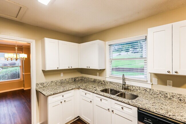 800 Dunwoody Ln NW, Birmingham, AL 35215 - photo 7