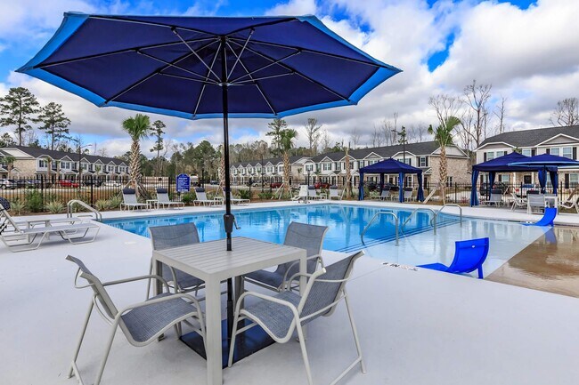 RELAX ON THE SUNDECK