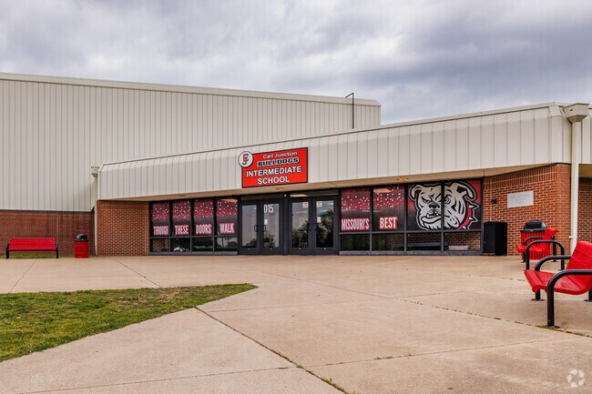 Students at Carl Junction Intermediate go on to attend Carl Junction Junior High School.
