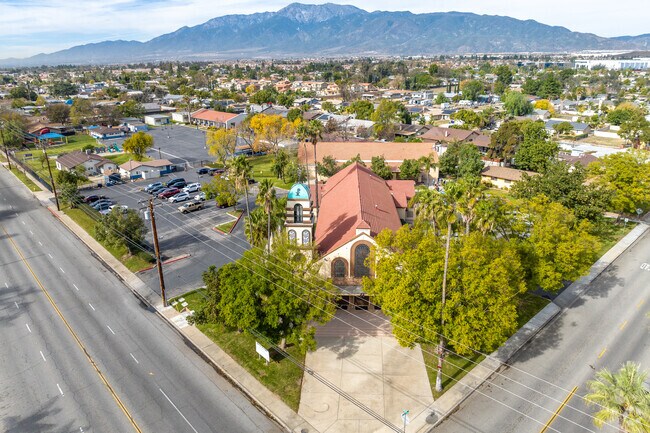 Resurrection Academy offers a space where all people can learn and thrive.