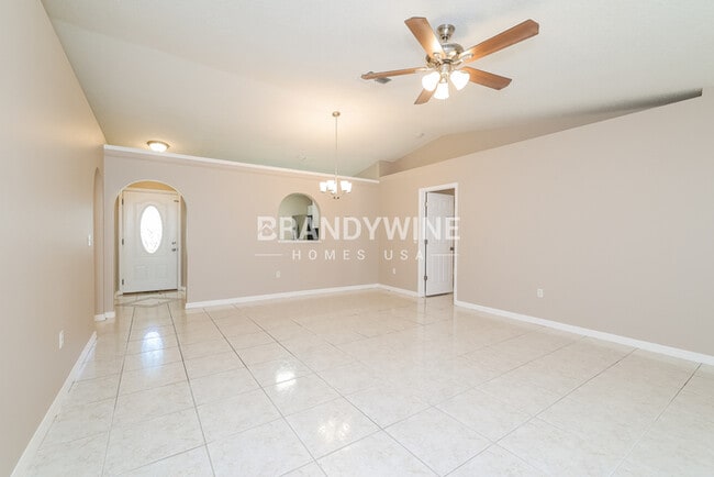 16052 Dorchester Blvd, Clermont, FL 34714 - photo 4
