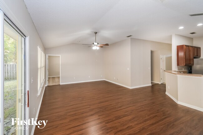 1088 Beckingham Dr, Saint Augustine, FL 32092 - photo 3