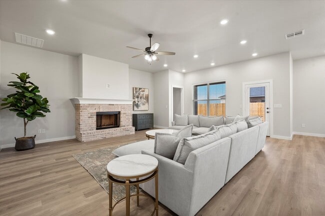 5409 106th St, Lubbock, TX 79424 - photo 3