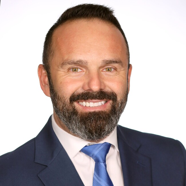 Agent Photo