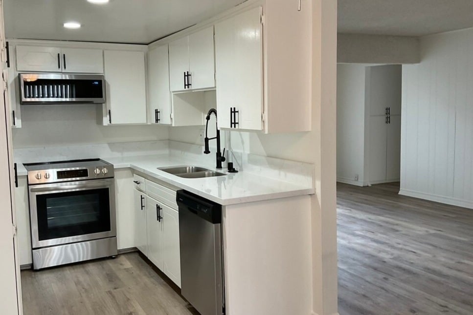 2 bedroom kitchen