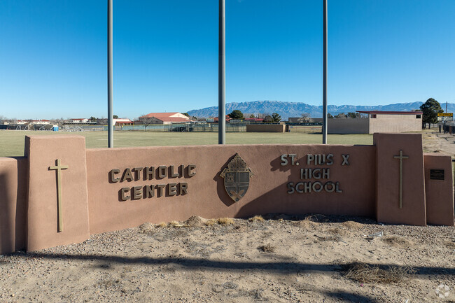 St Pius X High School has received an A grade from Niche.