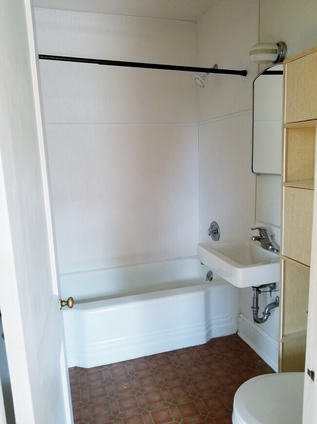 583 Pleasant St unit 3, Chambersburg, PA 17201 - photo 7