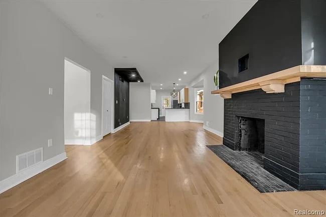 1502 Virginia Park St unit First Floor, Detroit, MI 48206 - photo 4