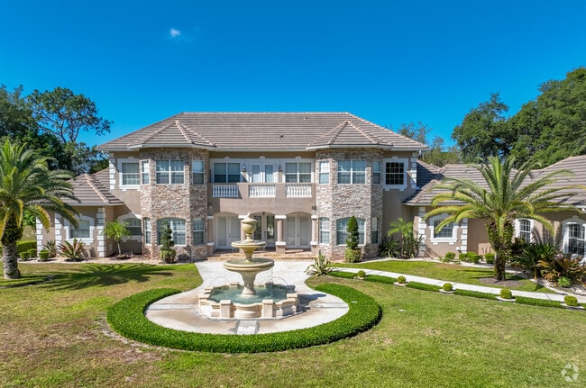 Blue Grass Estates is a luxurious equestrian community on Rock Springs Road in Apopka.