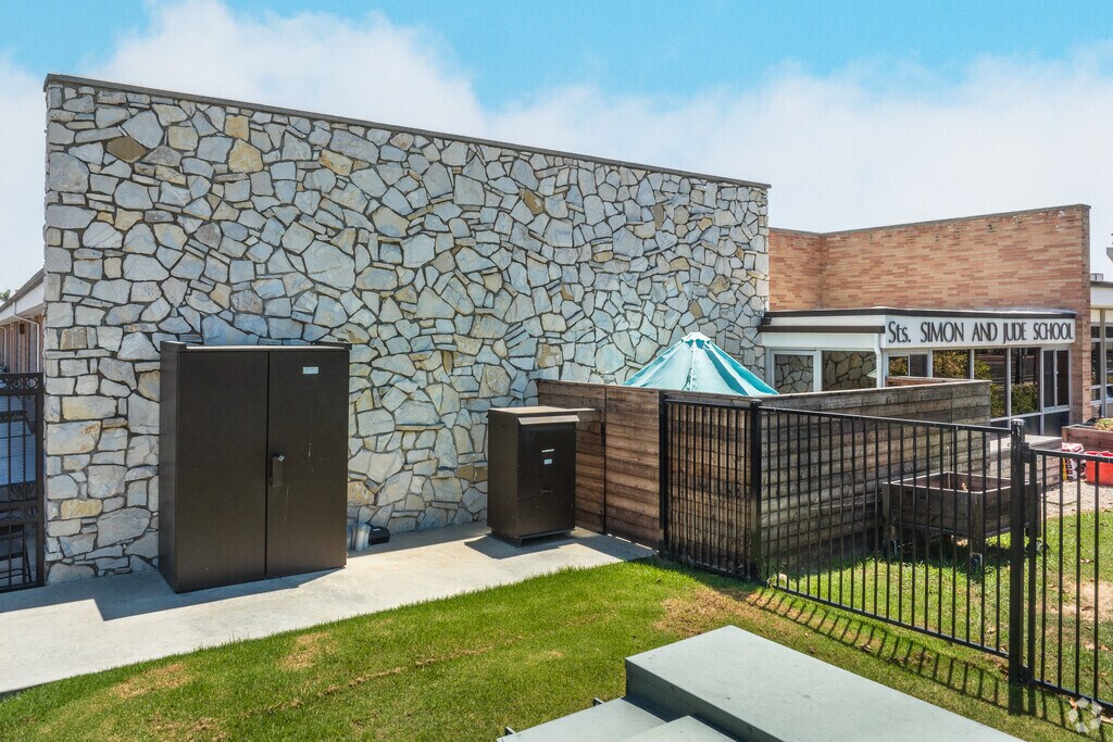 St. Simon and St. Jude Elementary School is located in Huntington Beach, California.