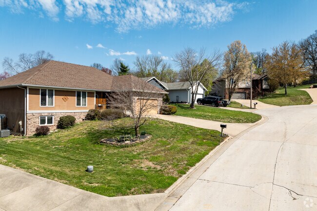 Sequiota is a hilly and park like area of south east Springfield.