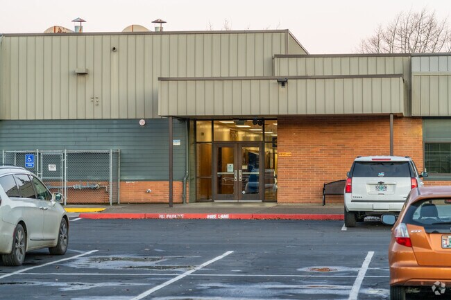 For grades 6-8, Philomath students can attend the highly rated Philomath Middle School.