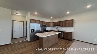 8166 E Tencate Place, Sioux Falls, SD 57110