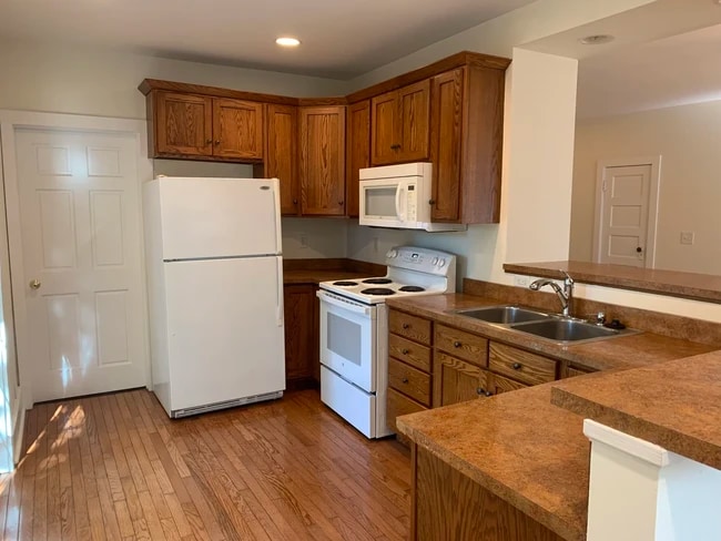 430 E 2nd St, Bloomington, IN 47401 - photo 7