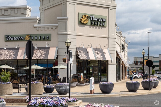 In Crofton, Panera Bread in the Village at Waugh Chapel Towne Centre gets very busy at lunch.