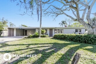 6405 5th St E, Bradenton, FL 34203