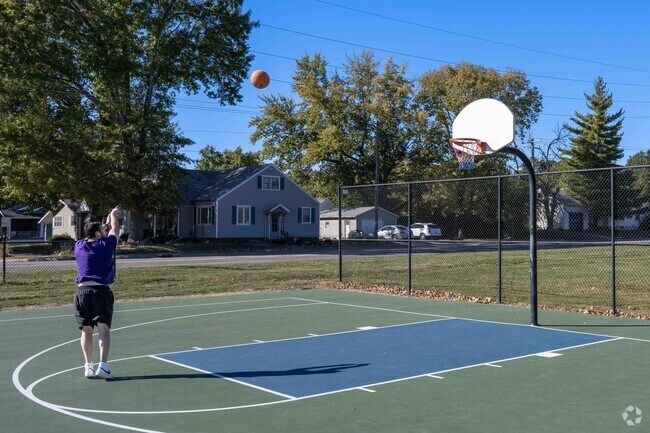 Hess Park located near The Elms area offers people really nice amenities.