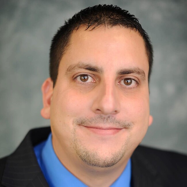 Agent Photo
