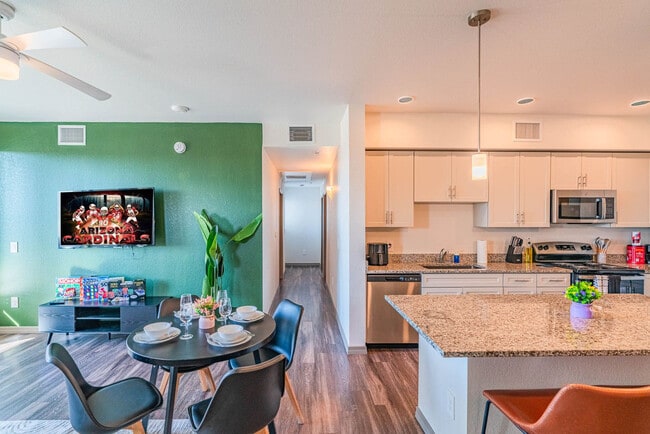 9600 W Georgia Ave unit ID1369227P, Glendale, AZ 85305 - photo 7