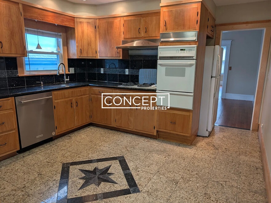 761 Boylston St unit 2B, Brookline, MA 02467 - photo 1