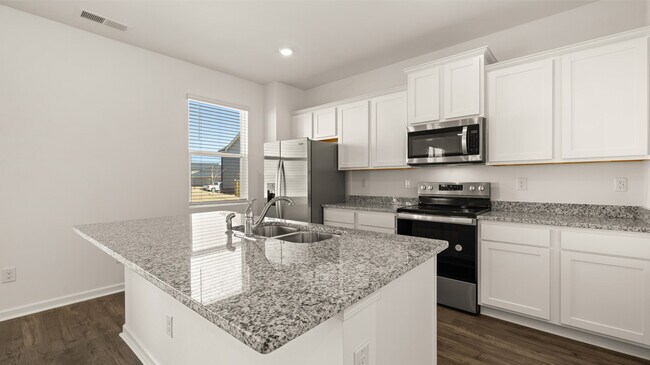 609 Lobelia Way, Locust Grove, GA 30248 - photo 7