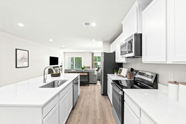 5021 Burmese Trail unit 36924086, Spartanburg, SC 29306 - photo 4