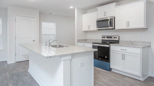 6621 Capstone Ct, Rural Hall, NC 27045 - photo 7