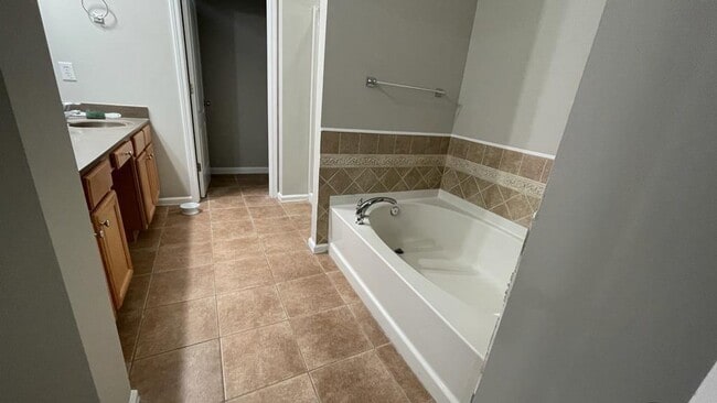 1022 Firethorne Pass, Cumming, GA 30040 - photo 6