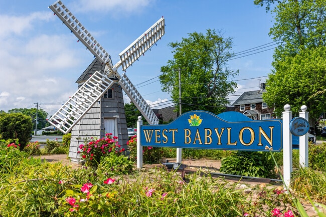 The windmill is a common symbol in West Babylon as a nod to its Dutch heritage.