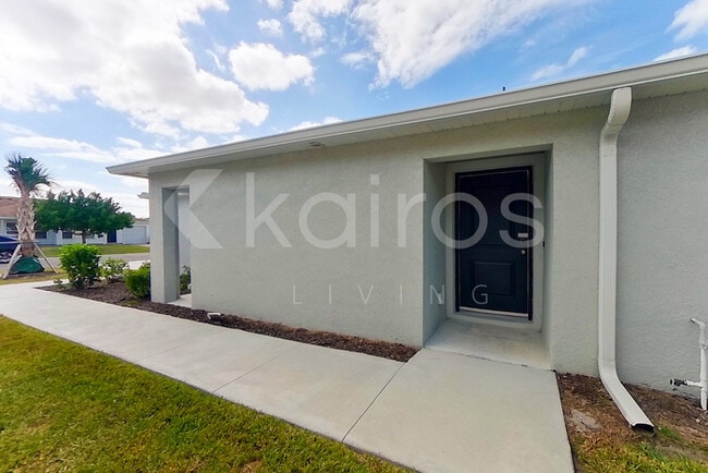 18312 Gibraltar Ln, Lehigh Acres, FL 33936 - photo 2