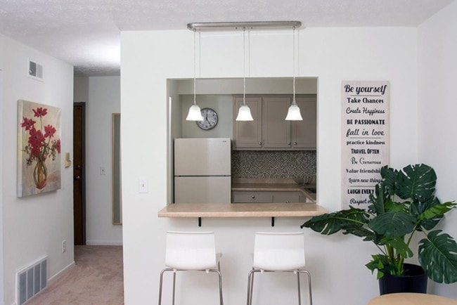 Kitchen with Pass-through