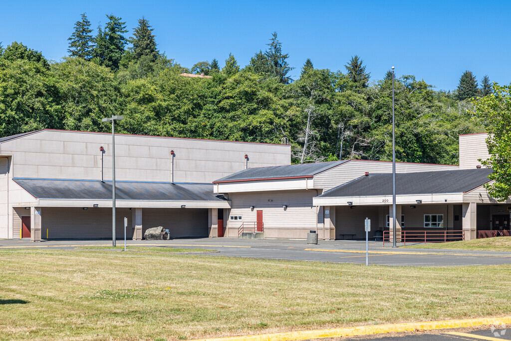 Hoquiam Middle School is a public school and part of the Hoquiam School District.