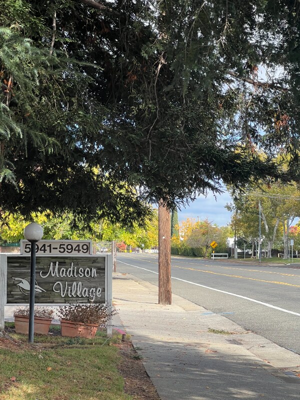 5941 Main Ave, Orangevale, CA 95662