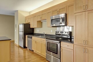 260 5th St E, Saint Paul, MN 55101