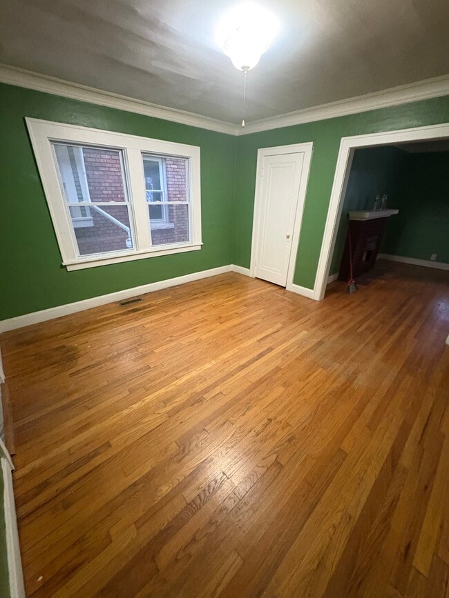 3904 Charlotte St unit 3904 Charlotte, Kansas City, MO 64110 - photo 4