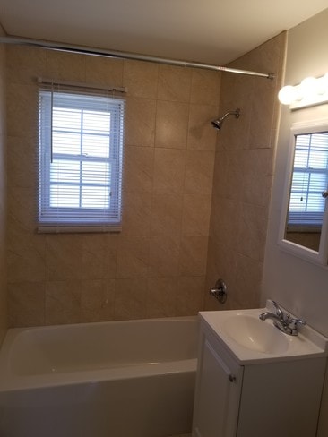 Garden Style Apartments in a park like setting., Wethersfield, CT 06109 - photo 5