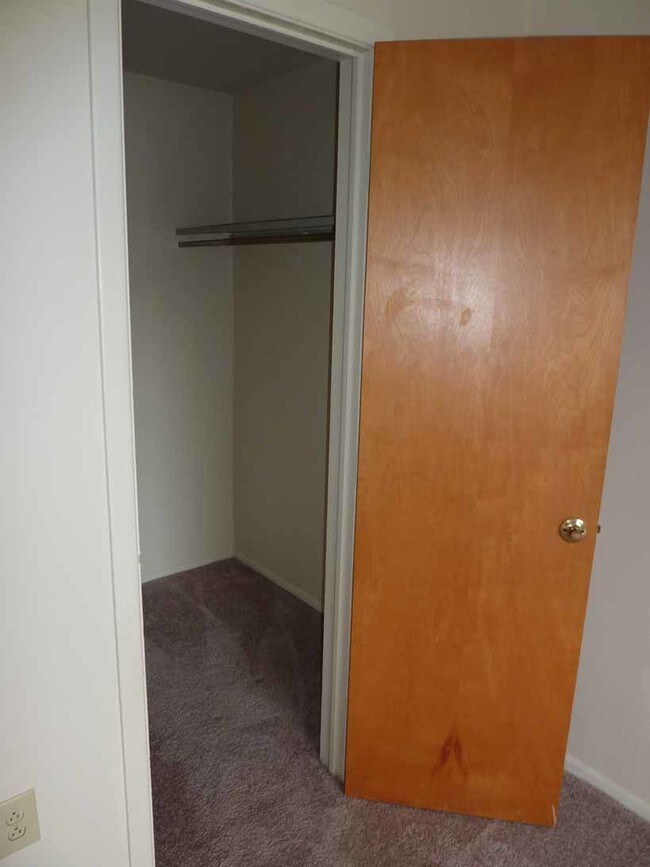 Walk-in closet