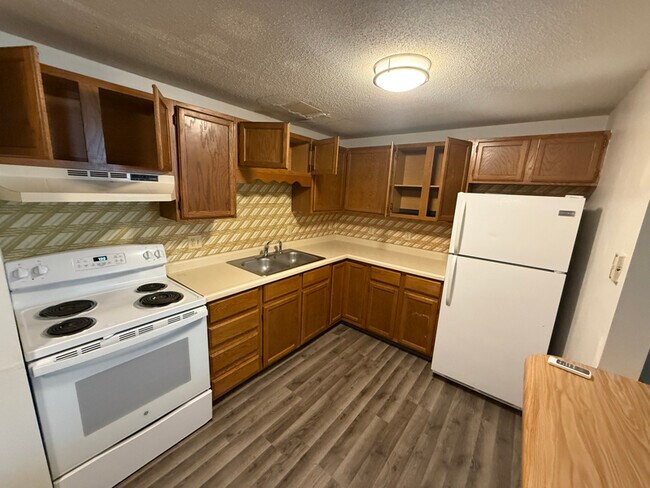 224 Halsey St unit 7, Arvilla, ND 58214 - photo 2