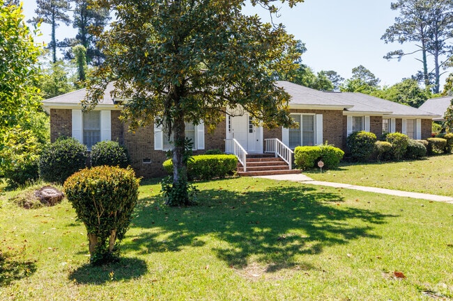 Traditional style homes built in the 80's and 90's are spacious, beautiful options for home buyers in Pecan Grove.