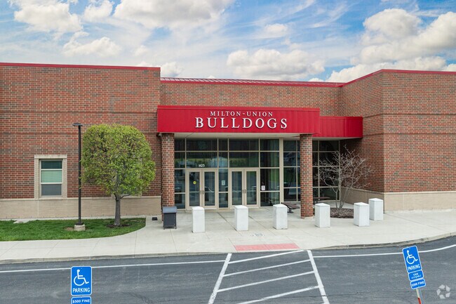Milton-Union Middle School is home to the Bulldogs.