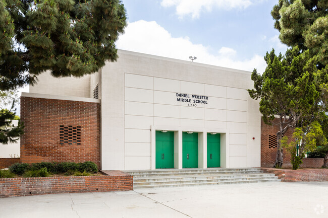 Daniel Webster Middle School serves students 6-8th grade.