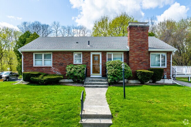 Ranch home on Fletcher Street in Franklin Plantation.