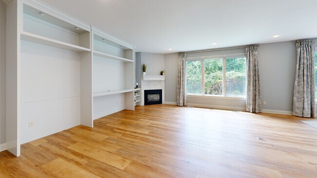 3663 Sunset Bluff Dr, Beavercreek, OH 45430 - photo 2