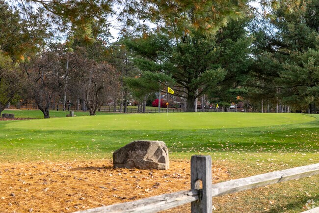 Cottage Grove residents can golf at nearby Metro Parks Par 3 Golf Course.