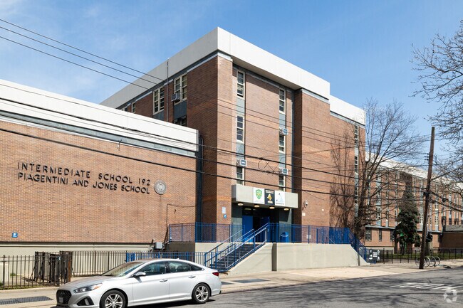 Bronx Delta School is located in Throgs Neck, The Bronx.
