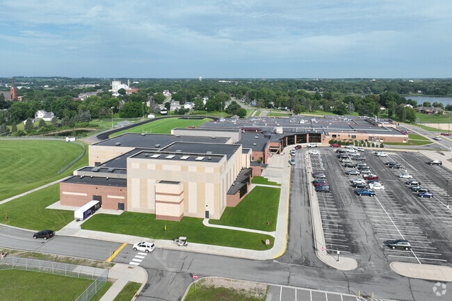 Albany Area Middle School lies in northern Albany.