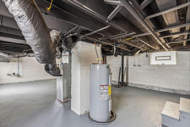 60 Schultz Ave, Columbus, OH 43222 - photo 6